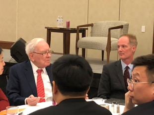 Dr Jeff Towson with Warren Buffett